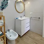1 Bedroom Stunning In Lägenhet *