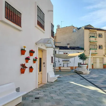 1 Bedroom Stunning In Lägenhet